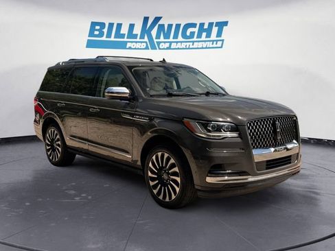 Used 2024 Lincoln Navigator Black Label AWD/4WD image 7
