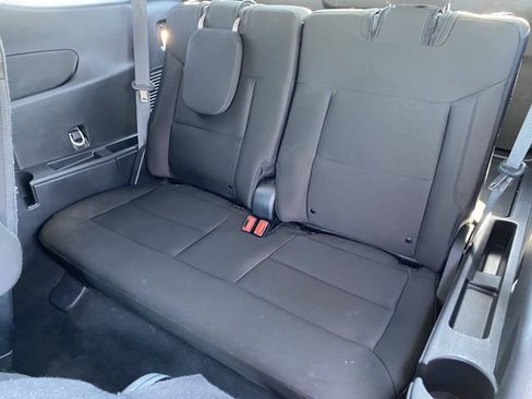 Used 2023 Ford Explorer XLT AWD/4WD image 15