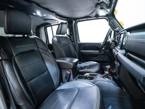 Used 2021 Jeep Gladiator Overland w/ Popular Equipment Package image 17