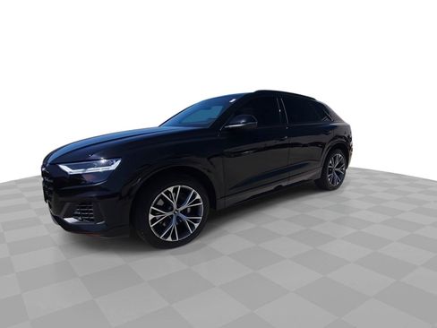 Used 2021 Audi Q8 Premium w/ Black Optic Package AWD/4WD image 4