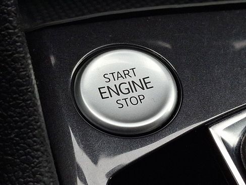 Used 2024 Volkswagen Tiguan S image 24