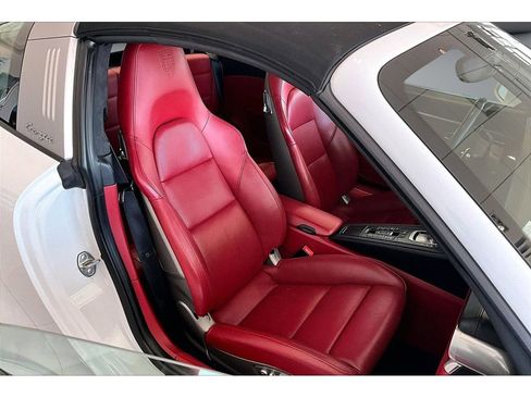 Used 2016 Porsche 911 Targa 4S AWD/4WD image 9