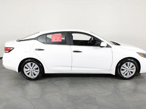 Certified 2025 Nissan Sentra S image 15