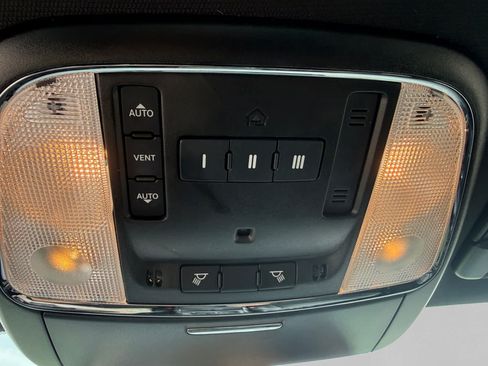 Used 2023 Dodge Charger SXT w/ Plus Group RWD image 19