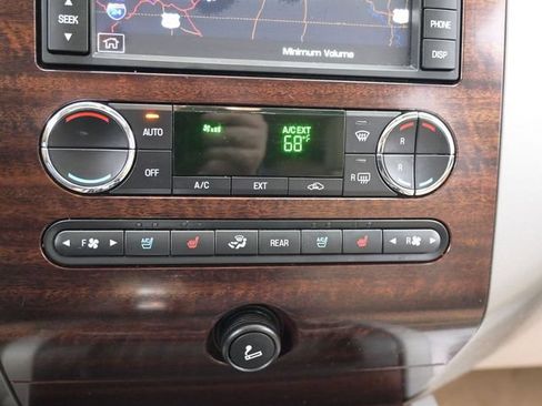 Used 2012 Ford Expedition XLT RWD image 22