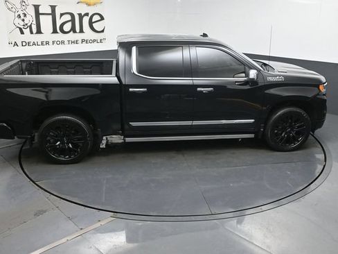 Used 2025 Chevrolet Silverado 1500 High Country AWD/4WD image 44
