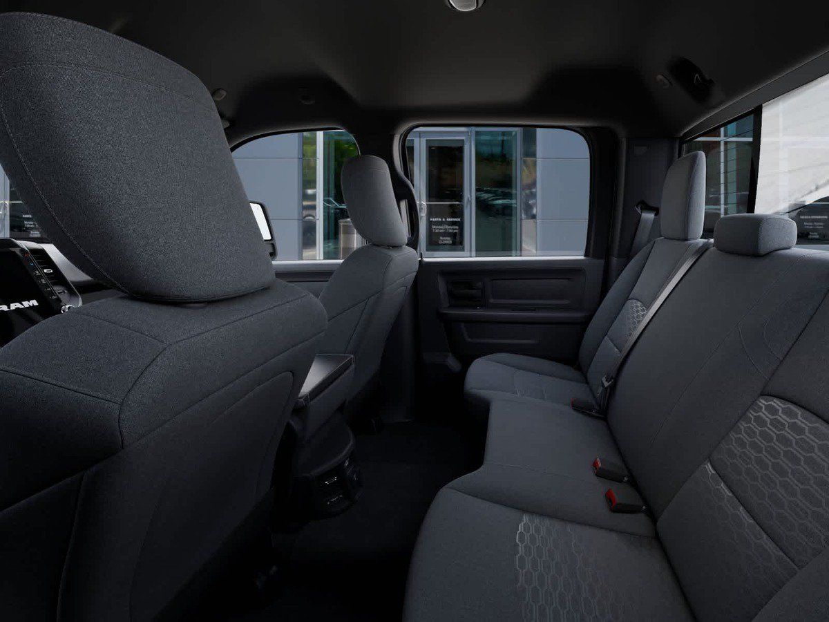 New 2025 RAM 2500 Tradesman AWD/4WD image 32