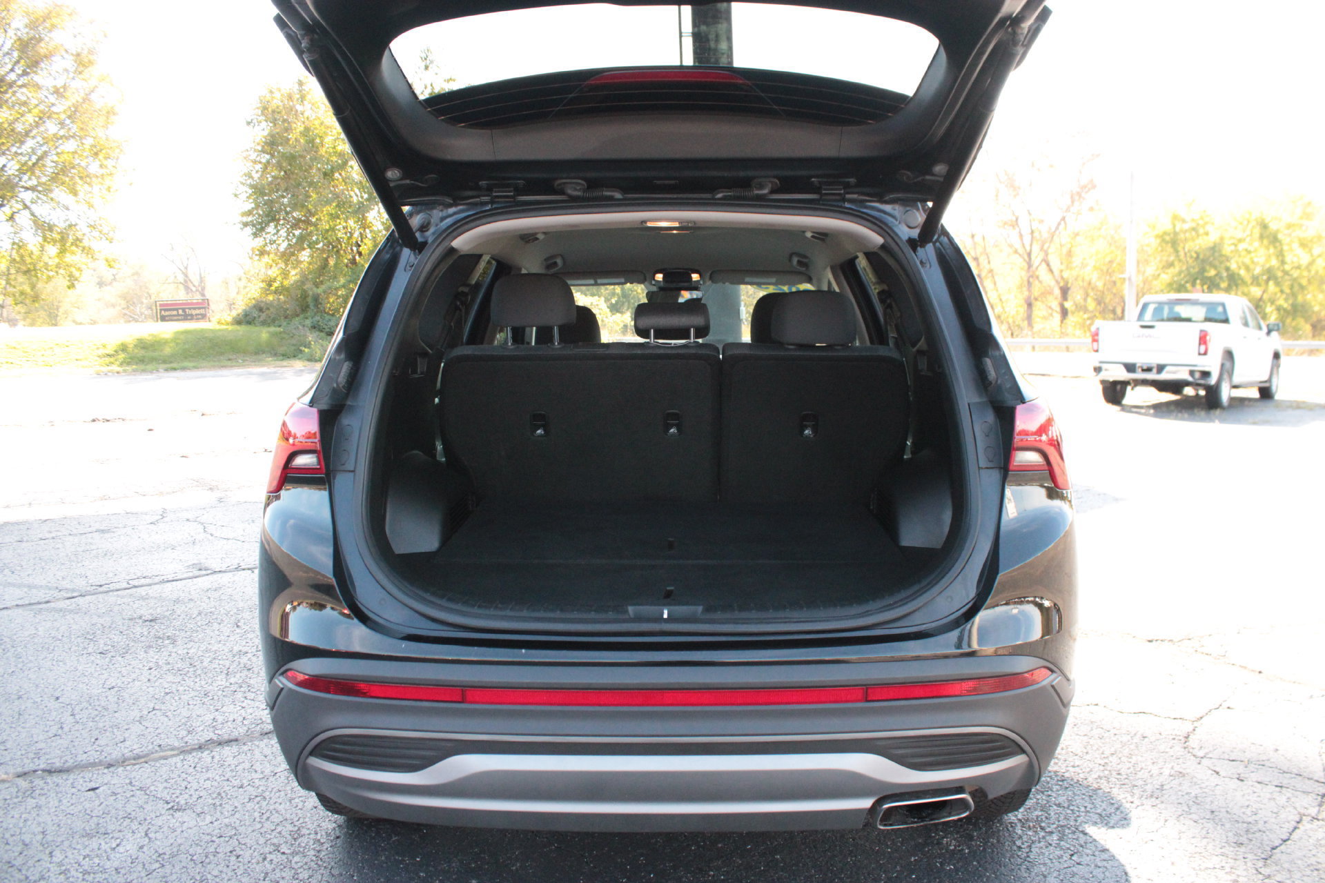 Used 2023 Hyundai Santa Fe SEL AWD/4WD image 8