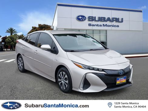 Used 2022 Toyota Prius Prime LE FWD image 1
