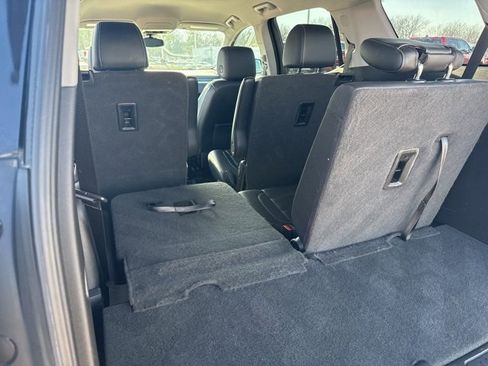 Certified 2020 GMC Acadia SLT w/ Driver Alert Package II image 29