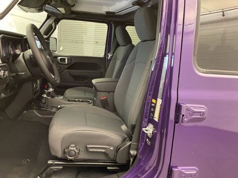 New 2026 Jeep Gladiator Sport image 14