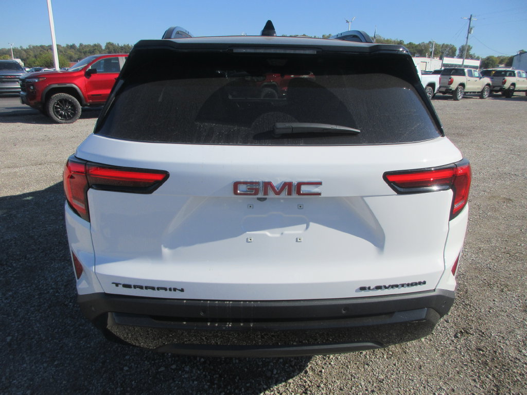 New 2027 GMC Terrain Elevation w/ Elevation Premium Package FWD image 5