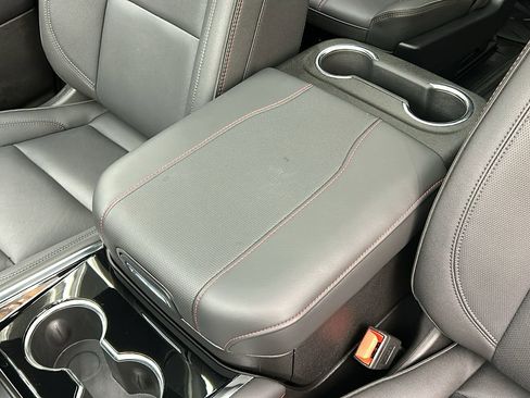 Used 2025 Chevrolet Suburban RST w/ RST Capability Package image 23