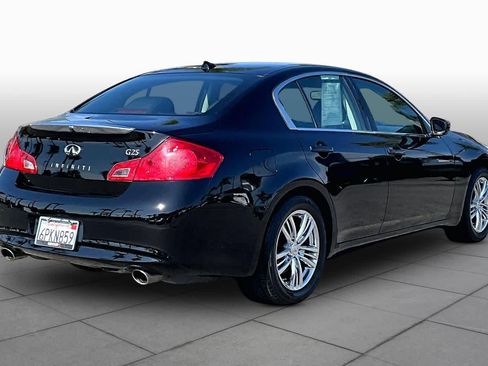 Used 2011 INFINITI G25 Journey w/ Moonroof Pkg RWD image 12