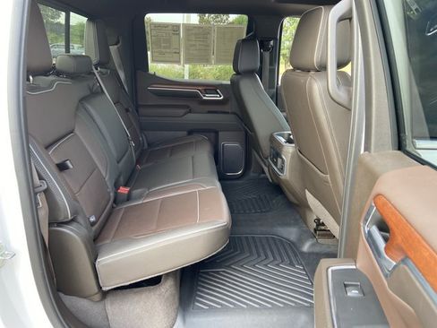Used 2022 GMC Sierra 1500 Denali w/ Denali Reserve Package AWD/4WD image 14