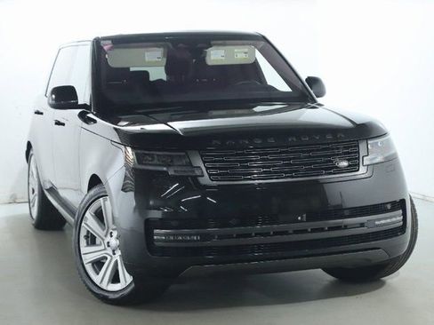 Used 2023 Land Rover Range Rover Long Wheelbase SE AWD/4WD image 2