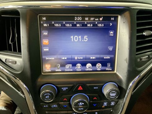 Used 2015 Jeep Grand Cherokee Overland w/ Advanced Technology Group image 21