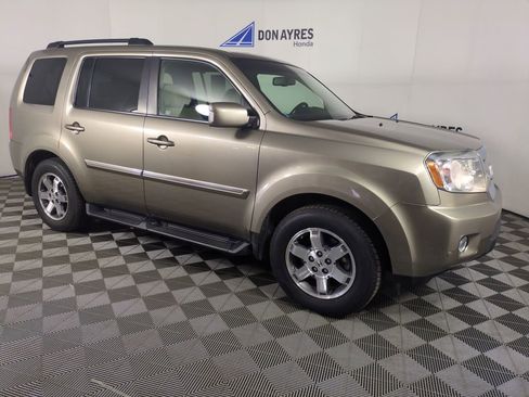 Used 2010 Honda Pilot Touring image 7