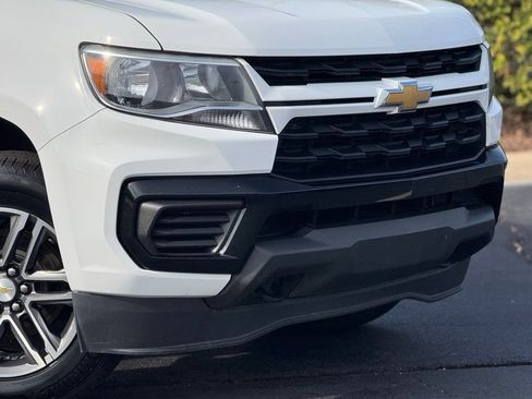 Used 2021 Chevrolet Colorado W/T w/ Custom Special Edition image 8