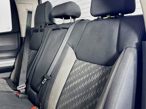 Used 2018 Toyota Tundra SR5 AWD/4WD image 7