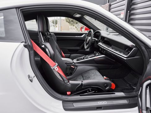 Used 2024 Porsche 911 Turbo S AWD/4WD image 33