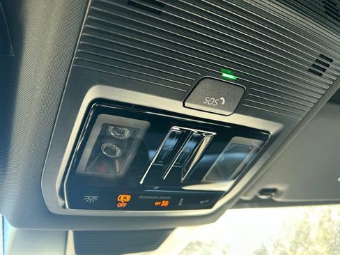 New 2026 Volkswagen Tiguan SE R-Line image 63