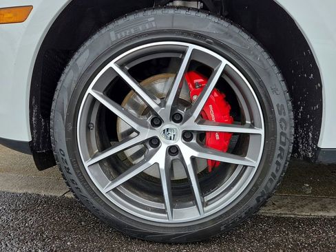 Certified 2023 Porsche Macan S image 23