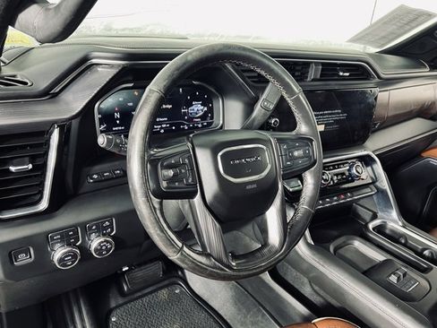 Used 2024 GMC Sierra 3500 Denali Ultimate image 9
