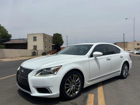 Used 2013 Lexus LS 460 w/ Comfort Pkg RWD image 6