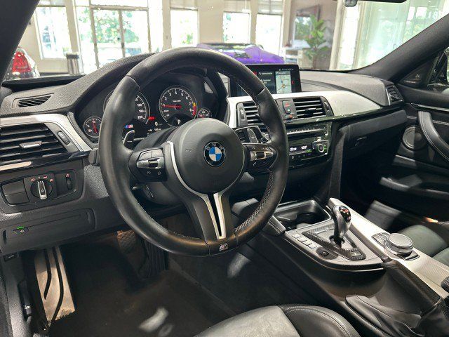 Used 2018 BMW M4 Coupe w/ Competition Package RWD image 3