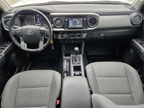 Used 2018 Toyota Tacoma SR5 image 2