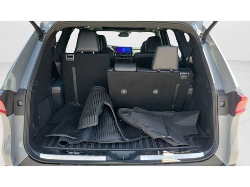 Certified 2025 Toyota Grand Highlander AWD Hybrid image 23