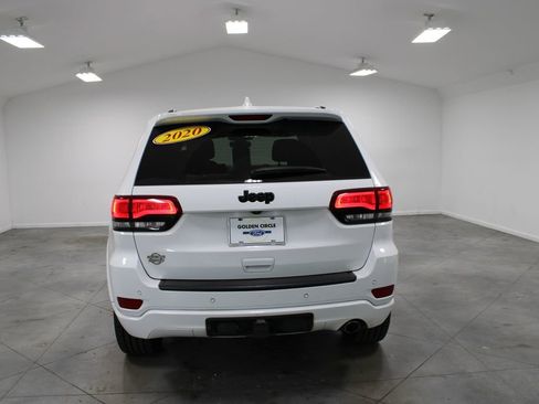 Used 2020 Jeep Grand Cherokee Altitude image 9