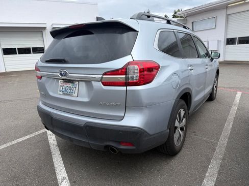 Used 2022 Subaru Ascent Premium w/ Convenience Package AWD/4WD image 3