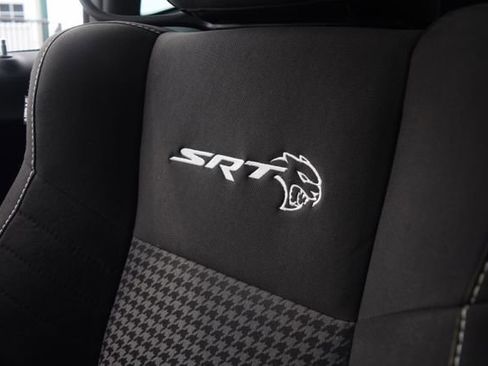 Used 2019 Dodge Challenger SRT Hellcat RWD image 16