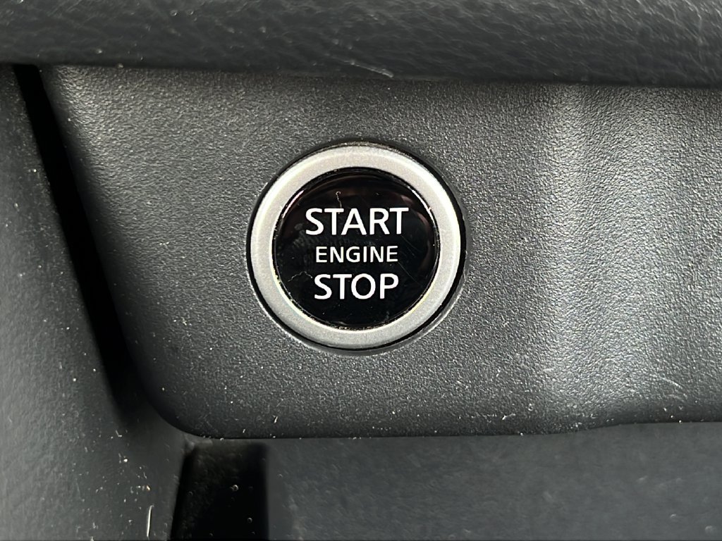 Used 2023 Nissan Rogue SV FWD image 26