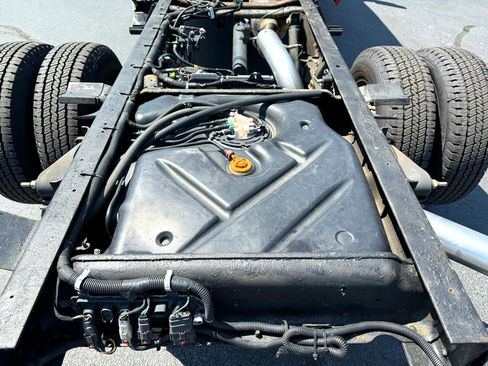 Used 2021 Chevrolet Silverado 3500 LT w/ Convenience Package image 36