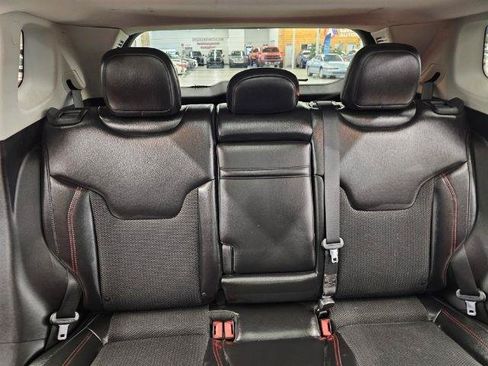 Used 2018 Jeep Compass Trailhawk w/ Navigation Group AWD/4WD image 34