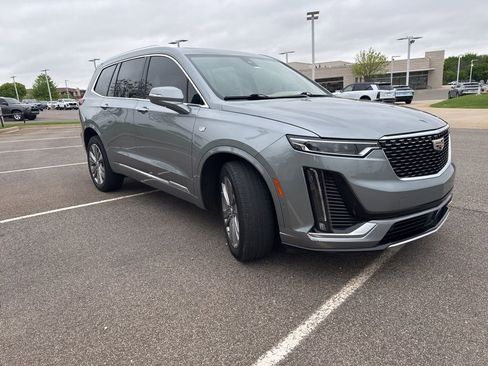 Certified 2023 Cadillac XT6 Premium Luxury w/ Platinum Package image 3