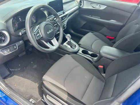 Used 2023 Kia Forte LXS w/ LXS Technology Package FWD image 16