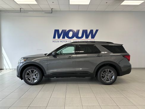 New 2026 Ford Explorer Active AWD/4WD image 31