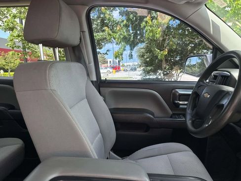 Used 2018 Chevrolet Silverado 1500 Custom w/ Custom Value Package RWD image 12