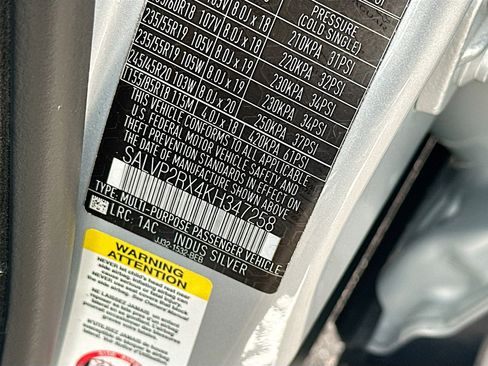 Used 2019 Land Rover Range Rover Evoque SE image 38