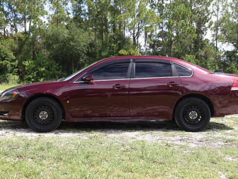 Used 2009 Chevrolet Impala Police FWD image 3
