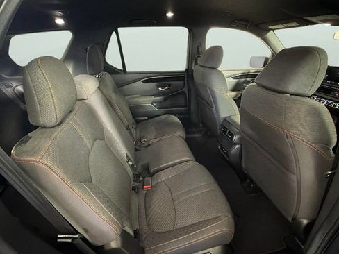 Used 2025 Honda Pilot Sport image 28