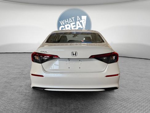Used 2024 Honda Civic EX image 5