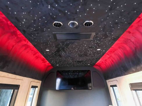 Used 2024 Mercedes-Benz Sprinter 3500 w/ Parking Package image 11