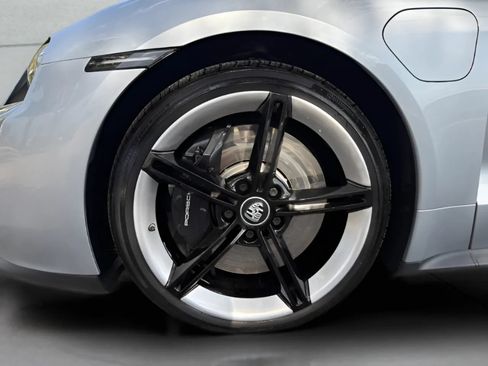 Used 2020 Porsche Taycan 4S AWD/4WD image 31