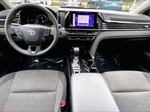 Used 2025 Toyota Camry LE FWD image 15