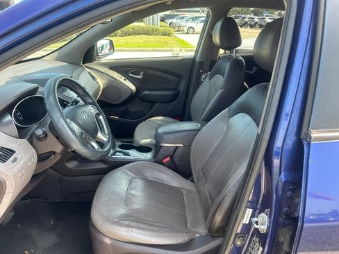 Used 2012 Hyundai Tucson Limited FWD image 11